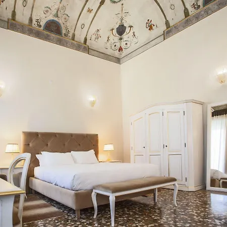 Palazzo Galletti Abbiosi 3* Rávena